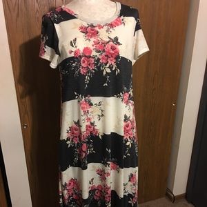 Short Sleeve Maxi Dress- 12pm by Mon Ami